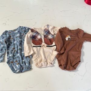 Set of 3 cowboy bodysuits 0-3M 🤠